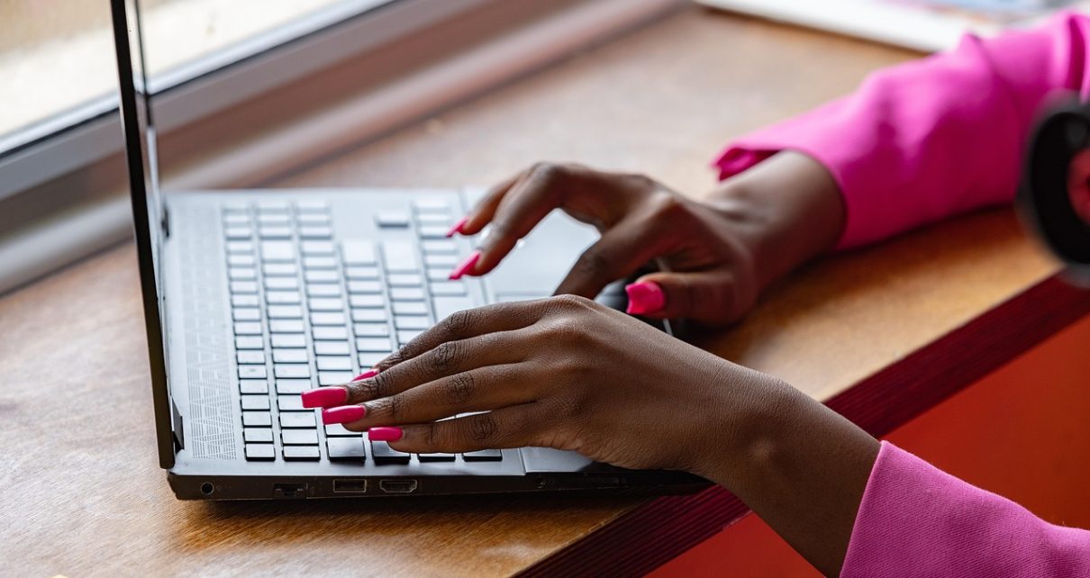 Laptop, typing, working — Elux Firerose 5000 Nic Salts Offer Intense Taste With Every Hit
